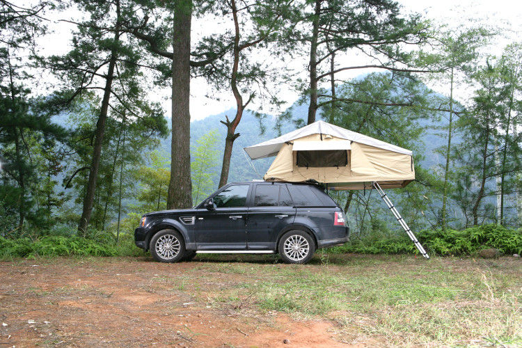 Personen-Dach-Spitzen-Wohnwagen-Zelt des langlebigen Gutes 4, knallen oben Zelte, die auf LKWs gehen
